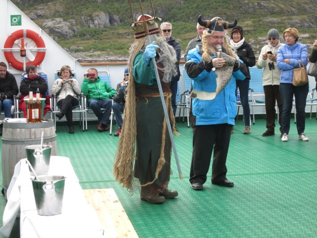 Hurtigruten_2015-06-20_10-28